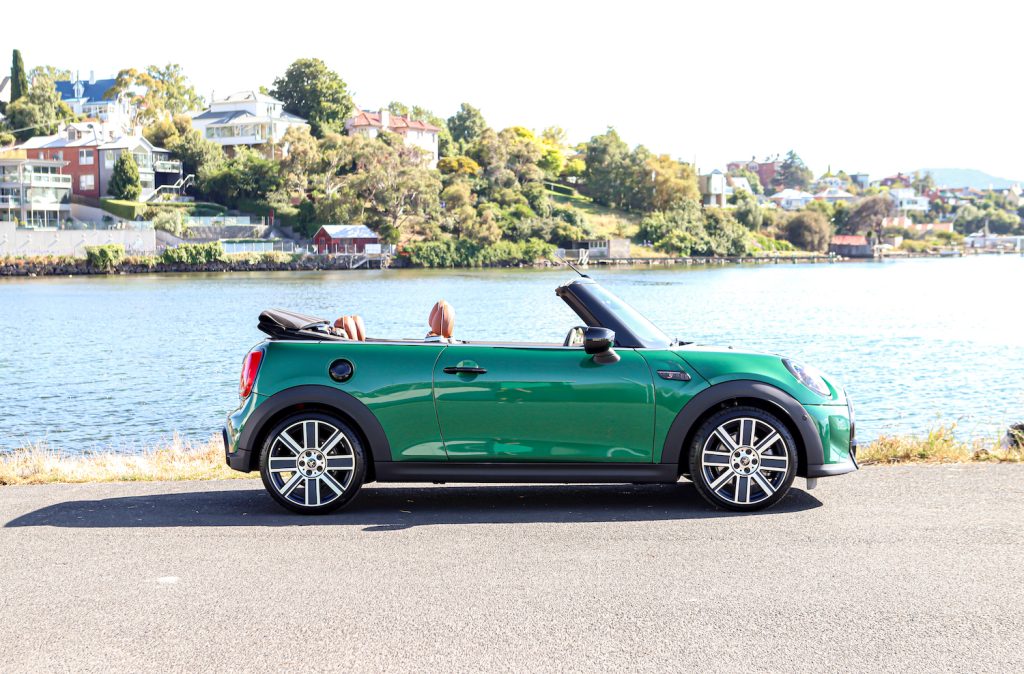 Overdrive: Premium & sports cars – Drive Car Hire